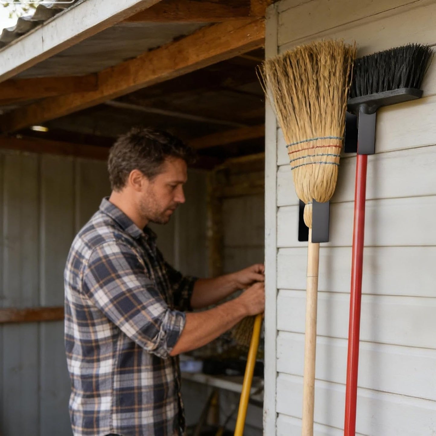  Support De Balai Mural Pour Balais Et Serpillières - Étagère De Rangement De Garage En Métal,Solution De Rangement Pour Balais,Applicable à L'appartement Sous-sol Extérieur Jardin Maison Cuisine Et