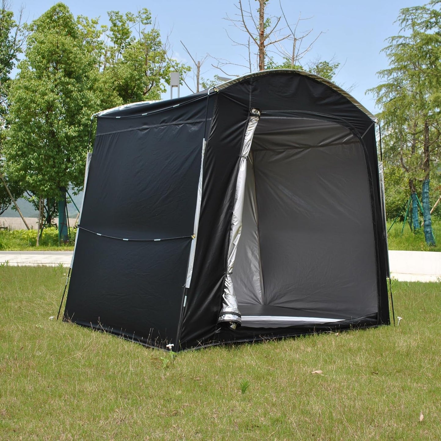 GENERIC Abri à Vélo Imperméable Pour Le Rangement Extérieur, Avec Fenêtres D'aération, Facile à Plier, Dimensions 220 X 150 X 185 Cm – Idéal Pour Protéger Vélos Et équipements.