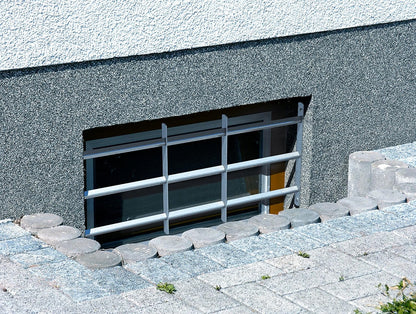  Alberts 553685 Venlo Window Grille, Extendable | Electro-Galvanised Blue | 300 X 700-1050 Mm